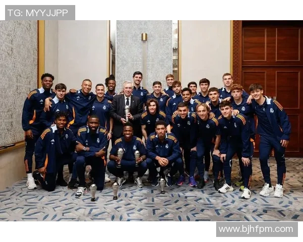 足球明星合影板下载分享让你与偶像同框的精彩瞬间尽在掌握之中